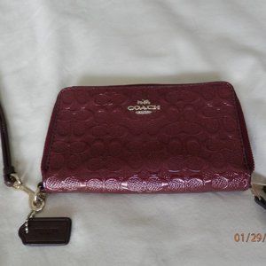 Coach Brand Women's Wristlet / Wallet Combo Burgundy Double Zipper Leather